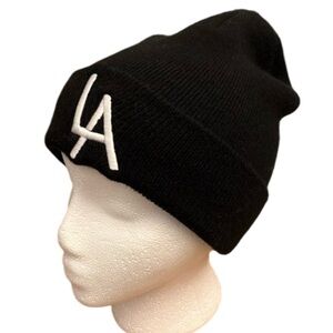 AMERICAN NEEDLE VINTAGE COLLECTION Los Angeles Cuffed Beanie
Black -OS NWOT